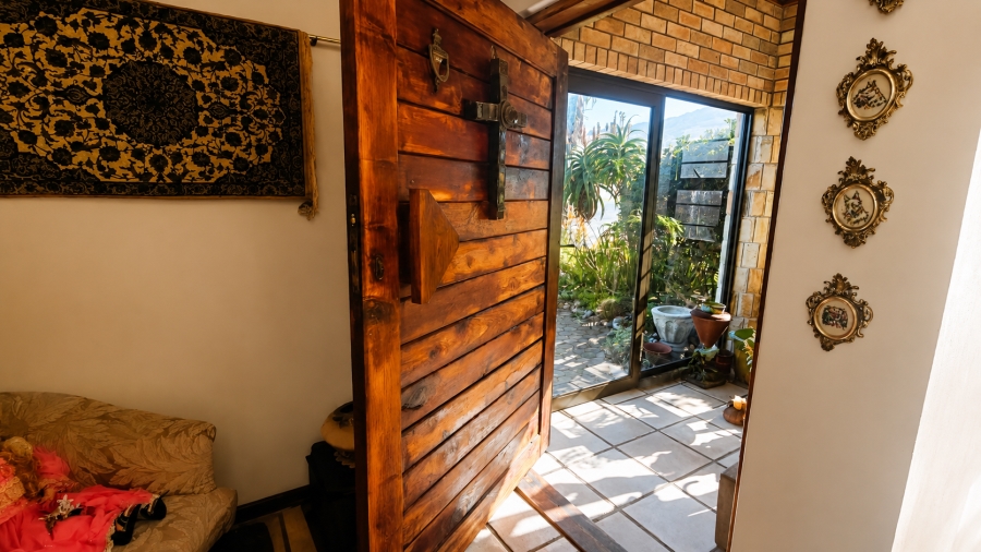 5 Bedroom Property for Sale in Outeniqua Strand Western Cape